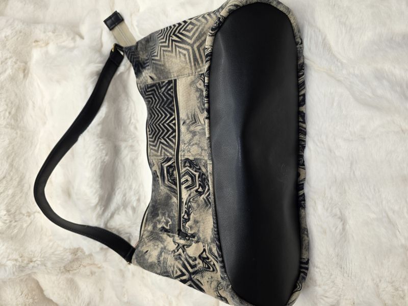 Ugny naked hobo bag
